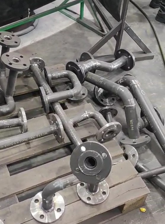 Testes hidrostáticos e proteção anticorrosiva em spools industriais — jateamento e pintura industrial